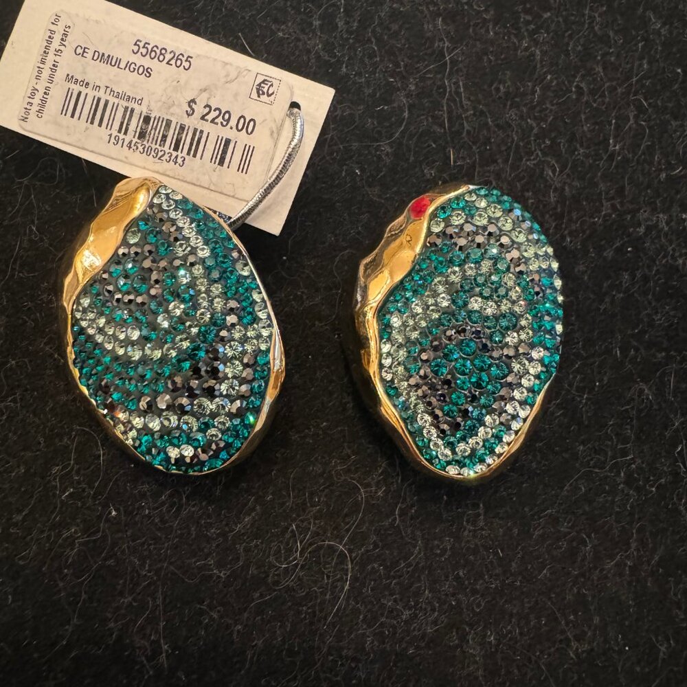 Swarovski the ELEMENTS CLIP EARRINGS, GREEN, GOLD-TONE PLATED - Picture 3 of 5